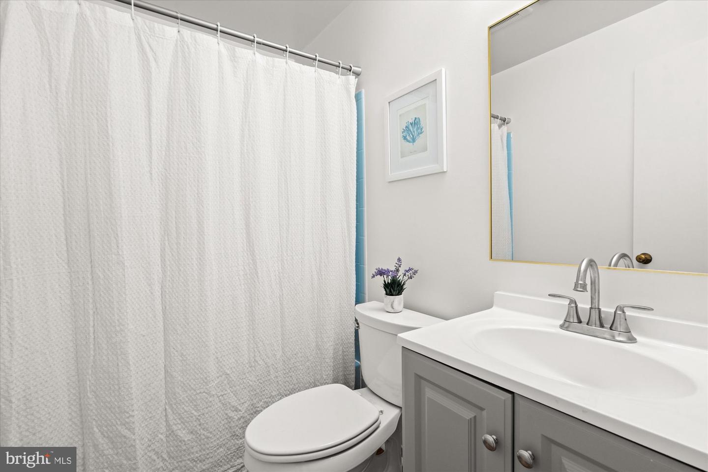 225 E Spring St Property Photo 31