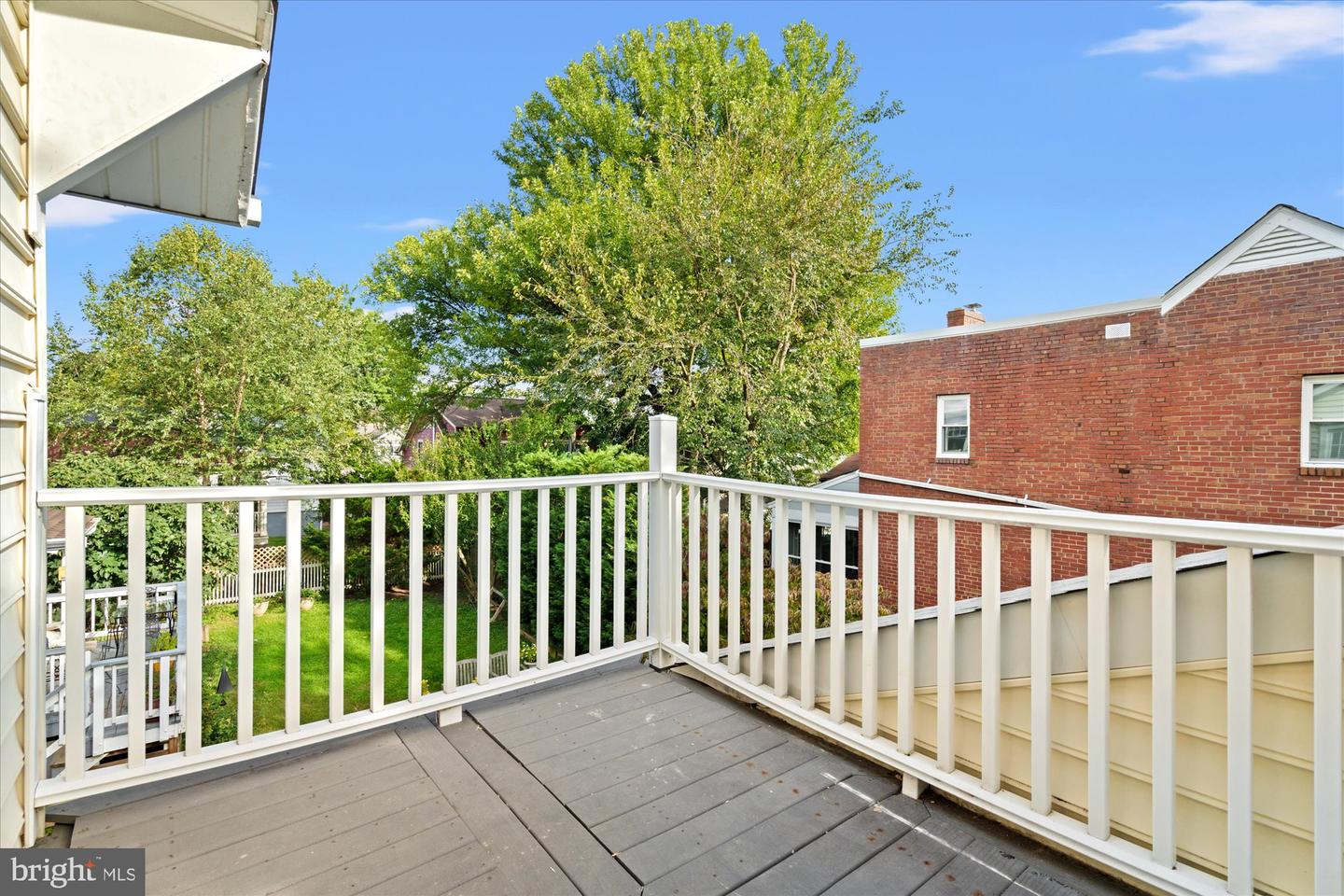225 E Spring St Property Photo 36