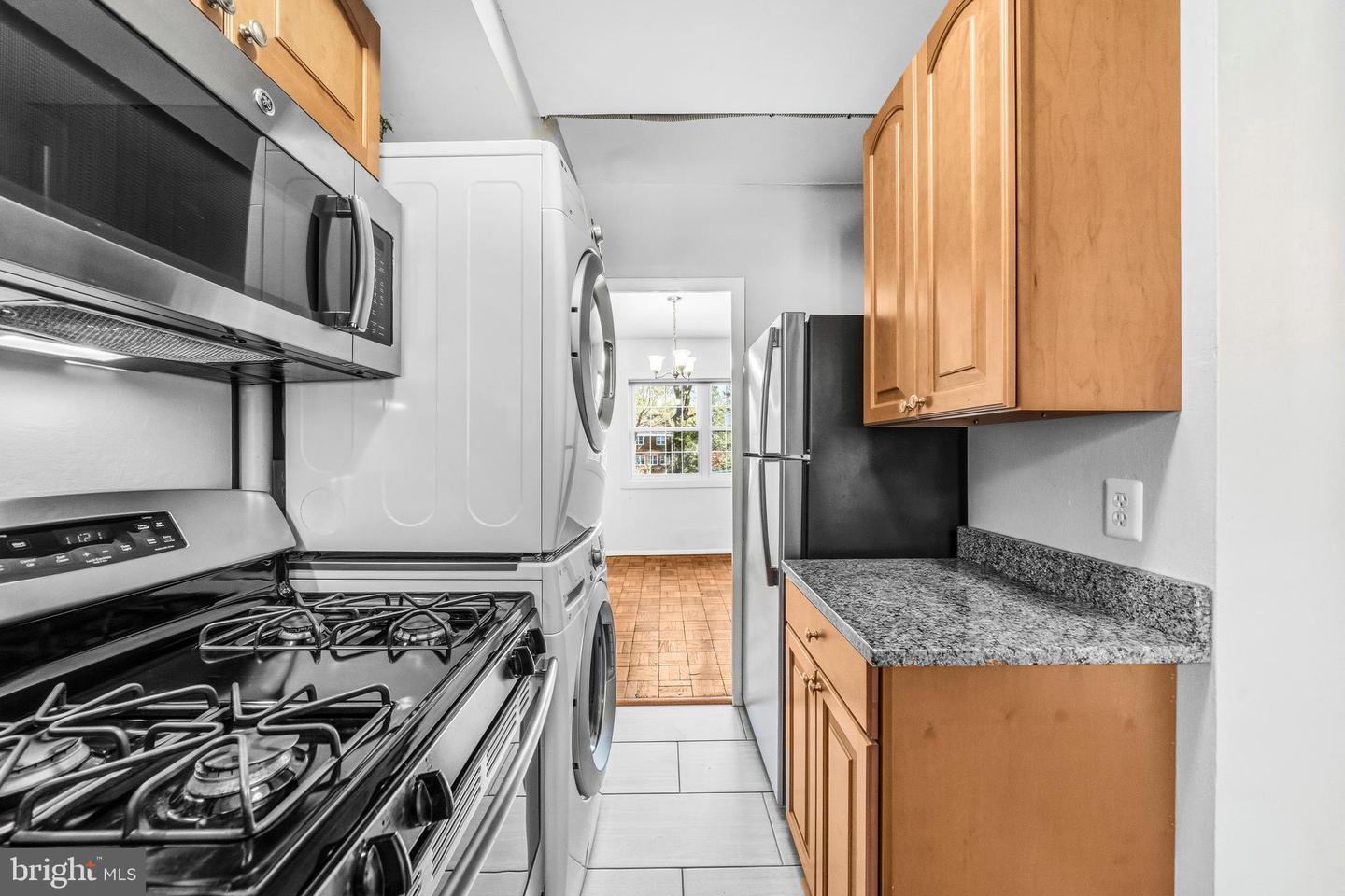 1615 Mount Eagle Pl Property Photo 4