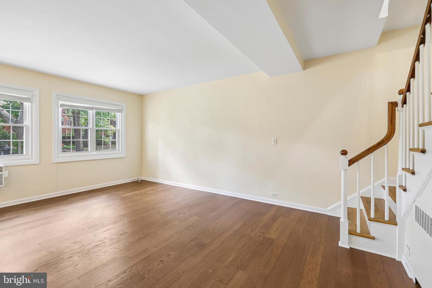 1622 Ripon Pl Property Photo 3