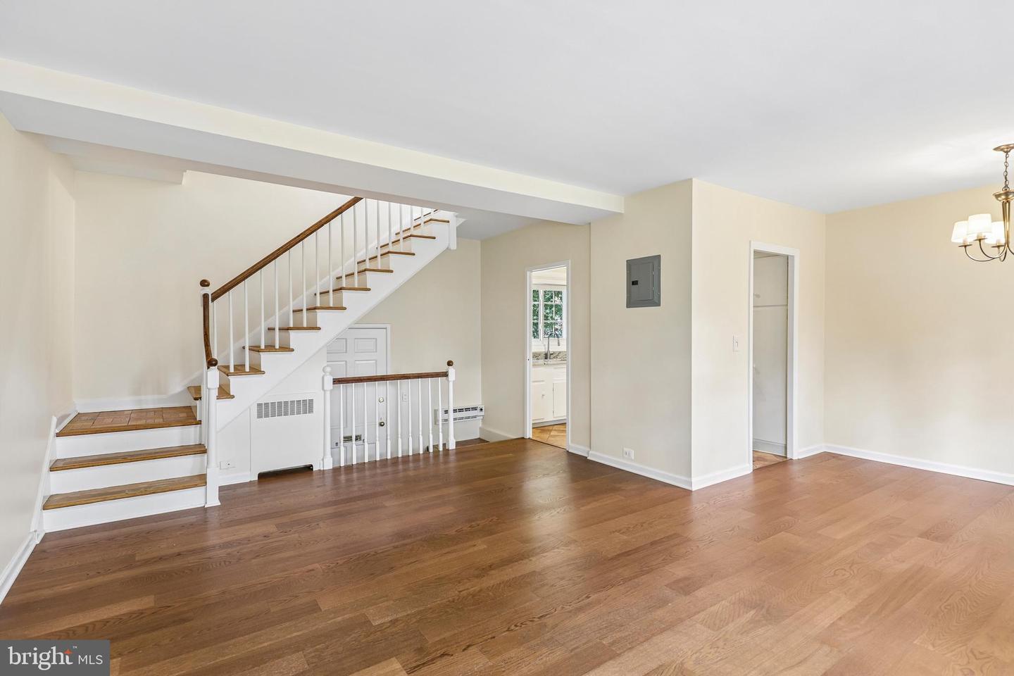 1622 Ripon Pl Property Photo 5