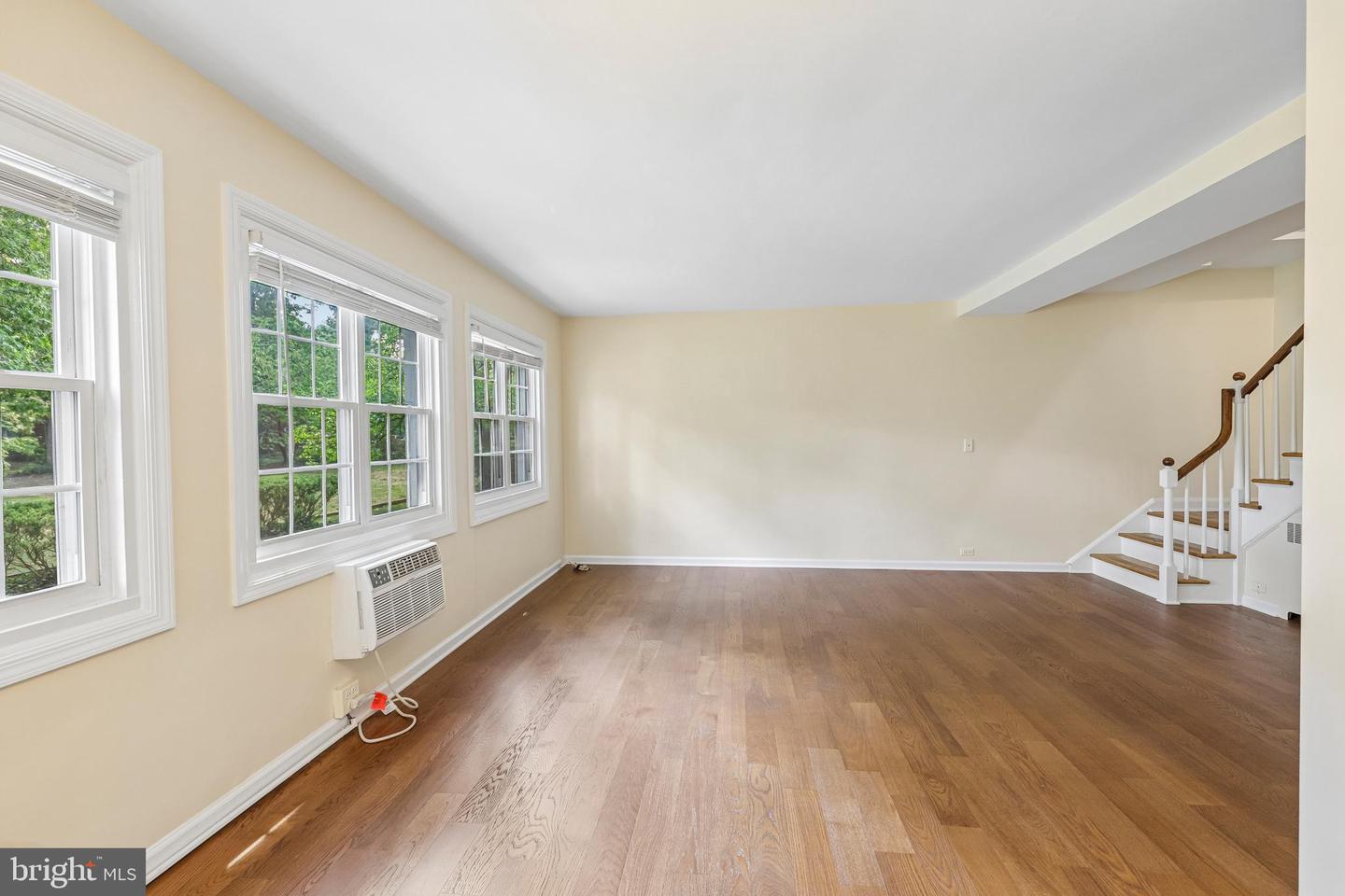 1622 Ripon Pl Property Photo 8
