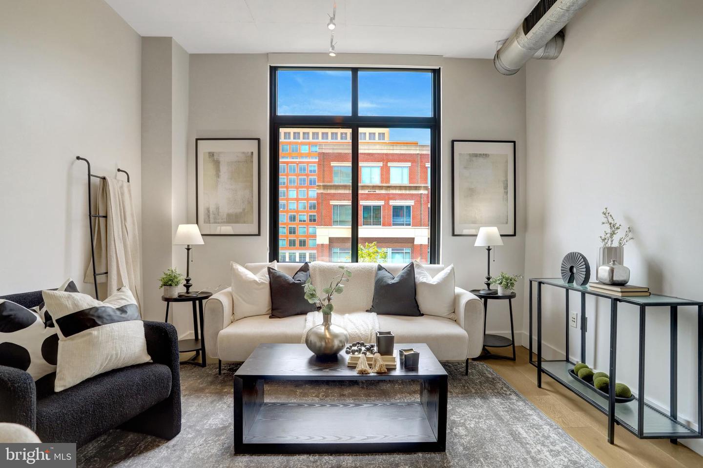 520 John Carlyle St #320 Property Photo 8