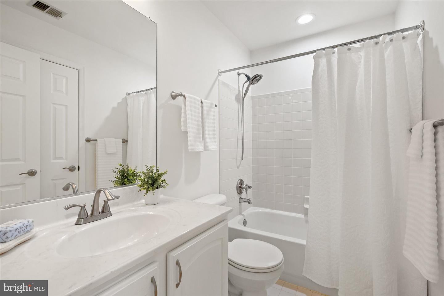 3825 Elbert Ave Property Photo 26