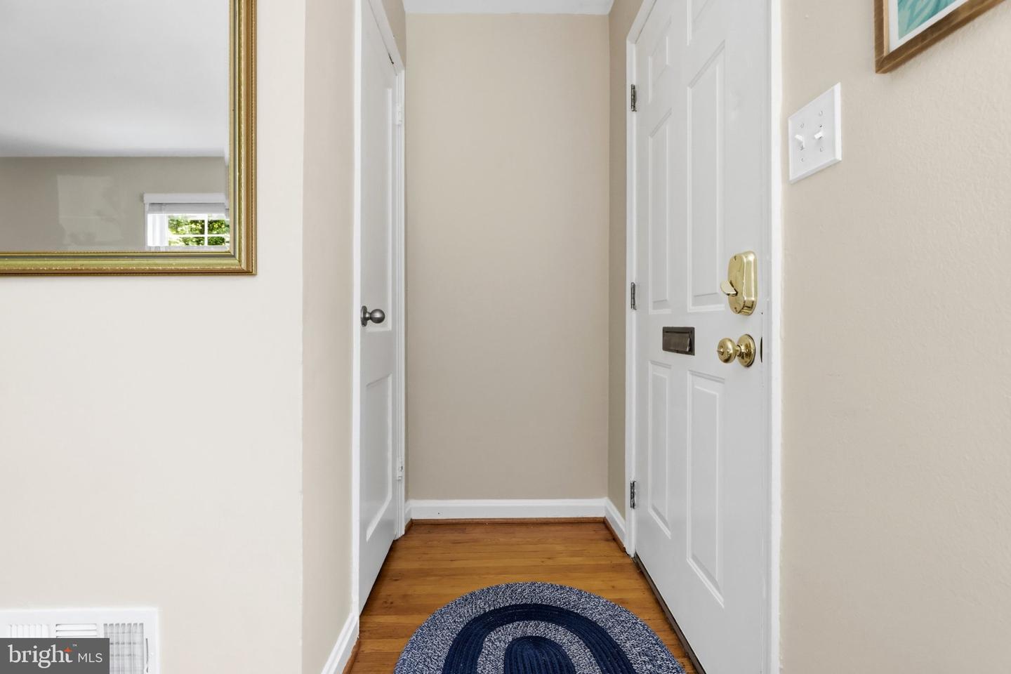1751 N Cliff St Property Photo 8