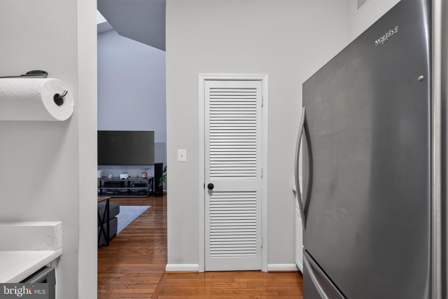 2331 Henshaw Pl #301 Property Photo 11
