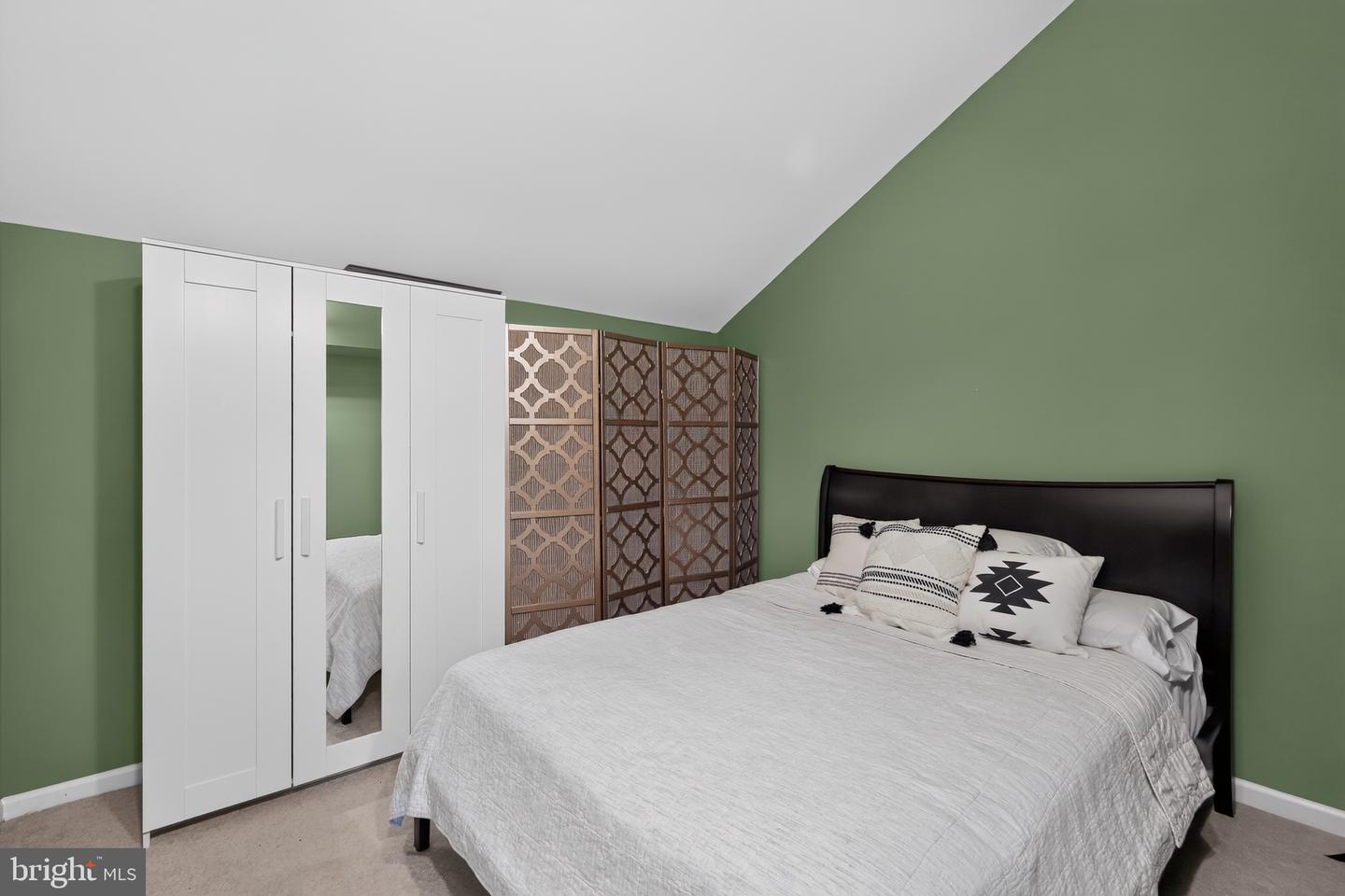 2331 Henshaw Pl #301 Property Photo 18