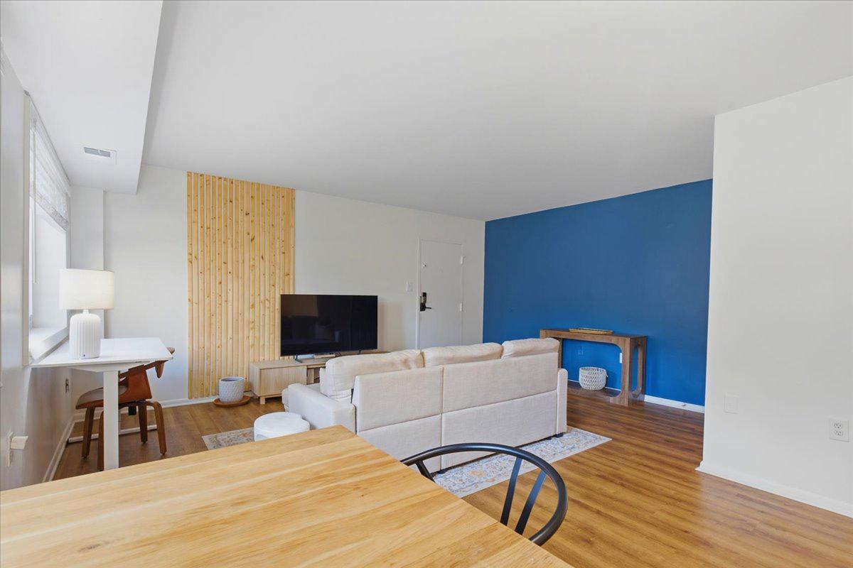 3330 S 28th St #204 Property Photo 11