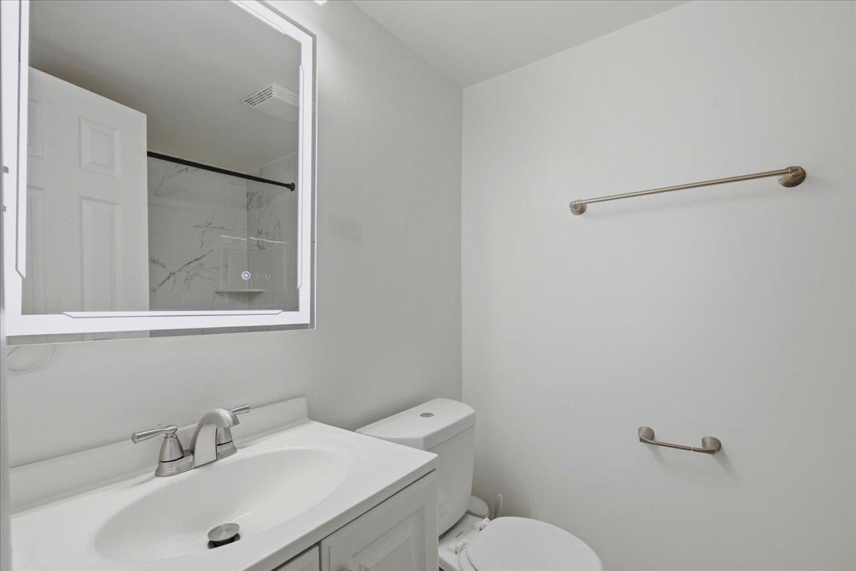 3330 S 28th St #204 Property Photo 15