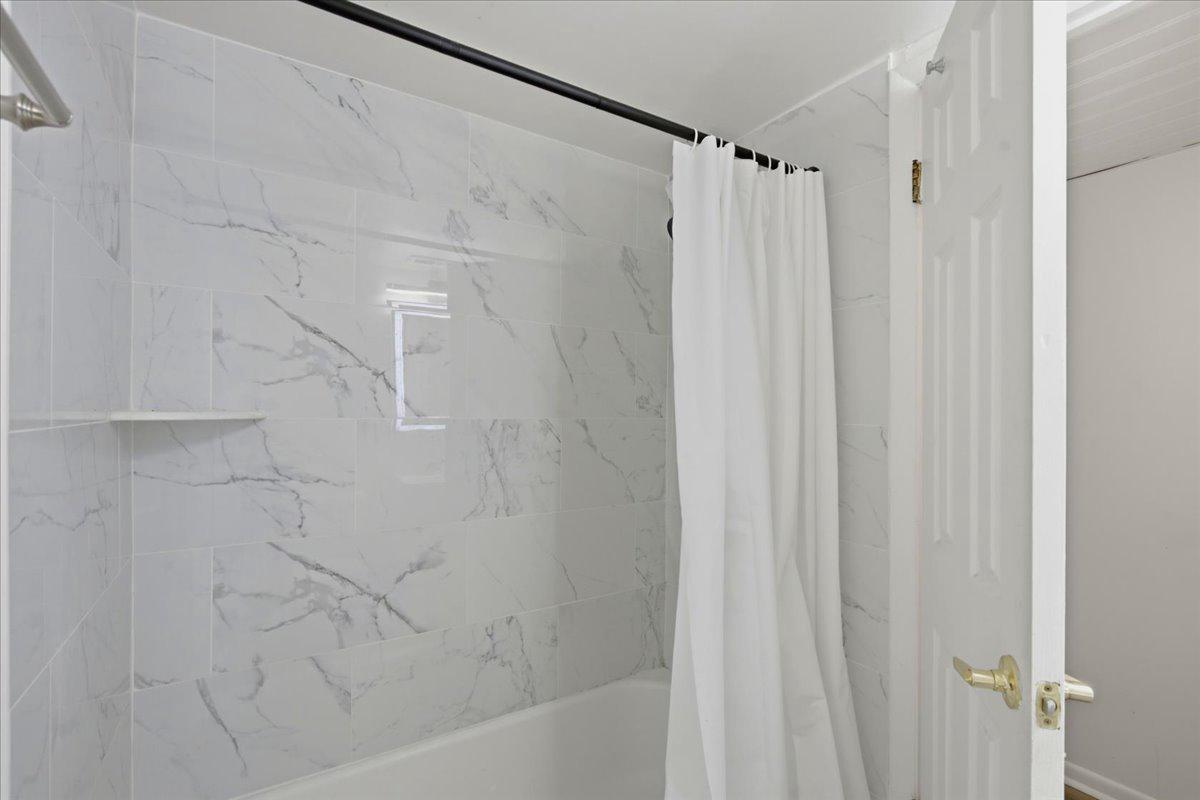 3330 S 28th St #204 Property Photo 16