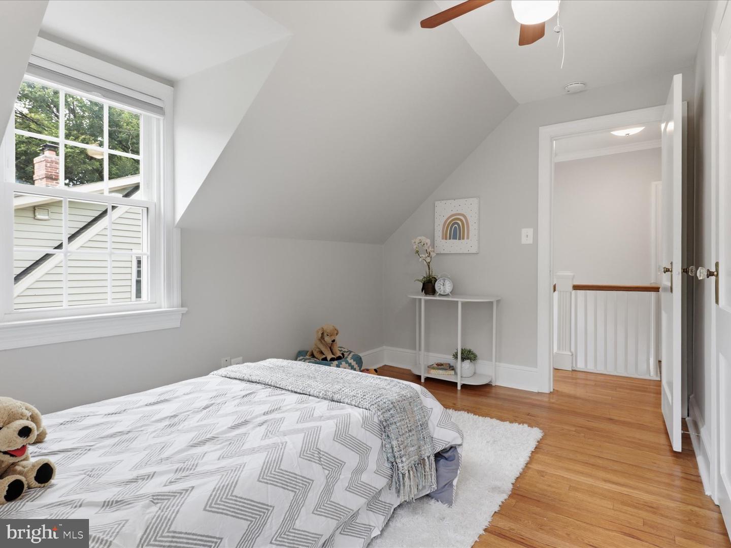 200 Pine St Property Photo 22