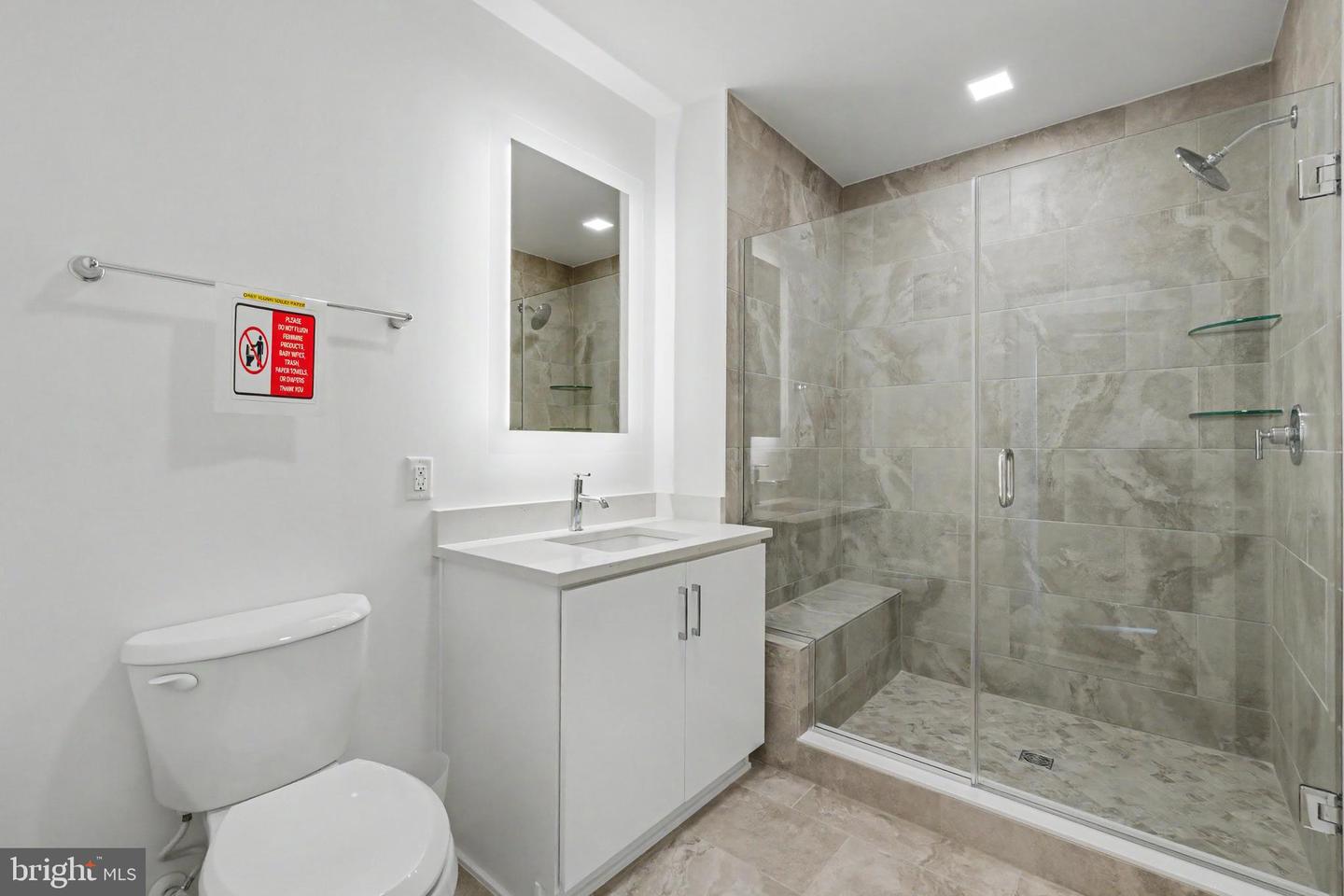 701 N Henry St #213 Property Photo 40