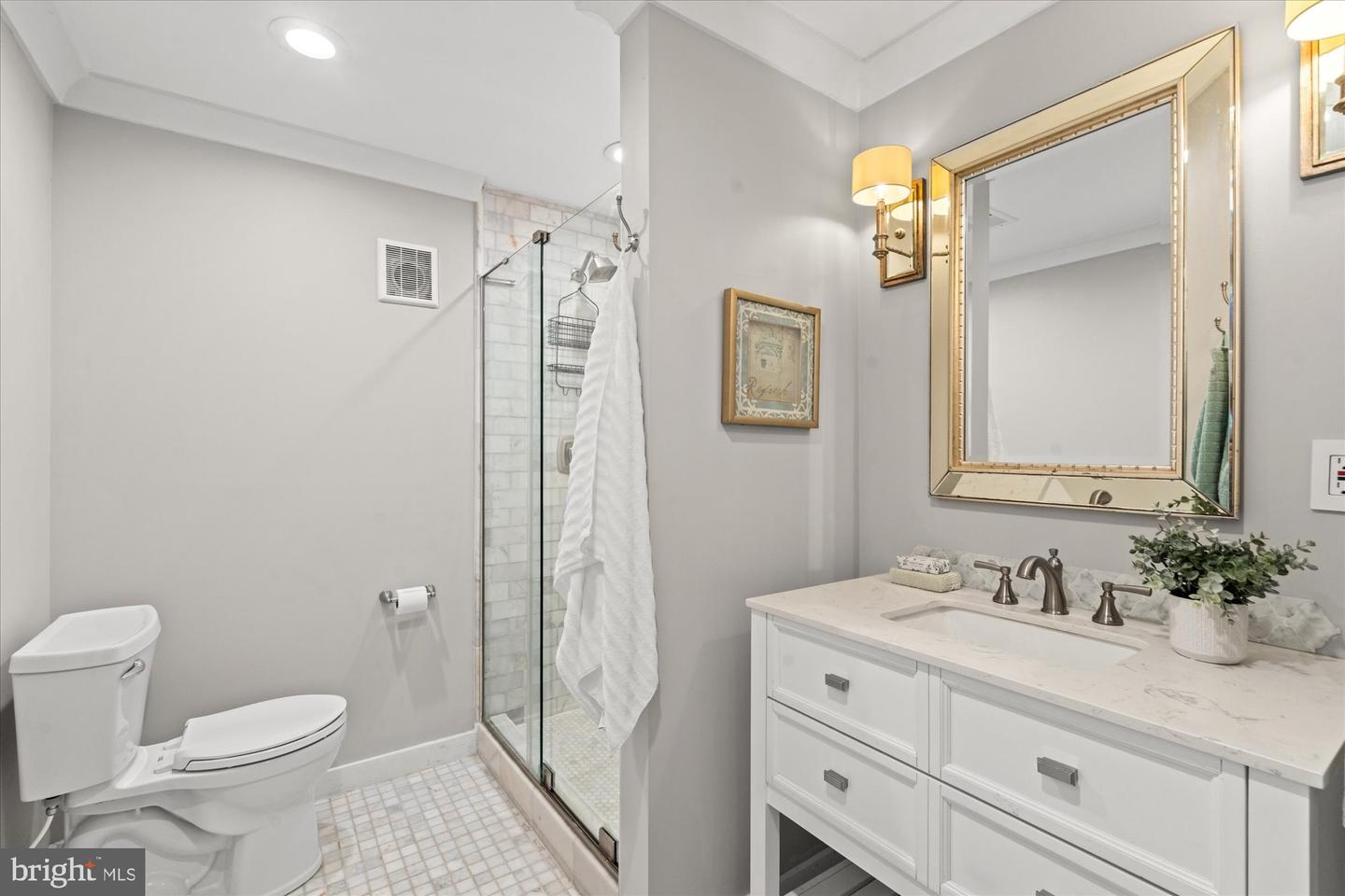 1208 Oronoco St Property Photo 25