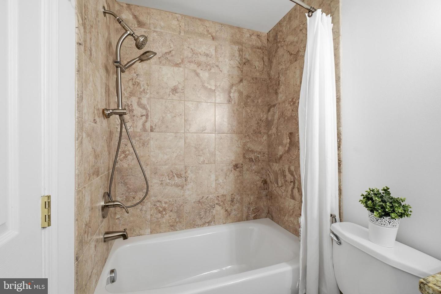 4639 Lambert Dr Property Photo 26