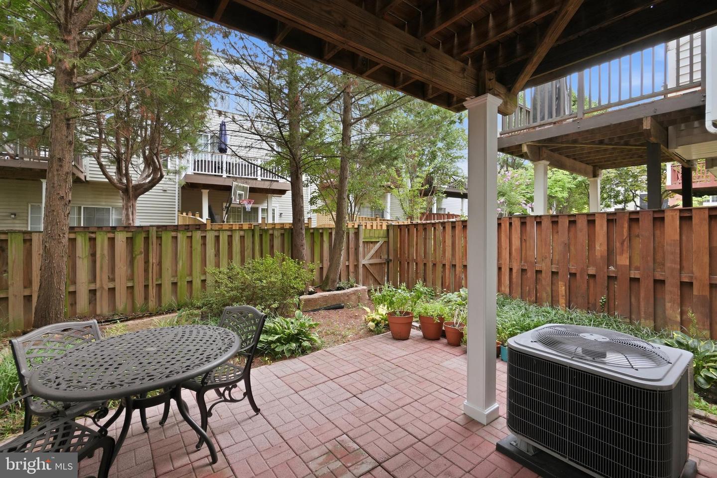 4639 Lambert Dr Property Photo 35