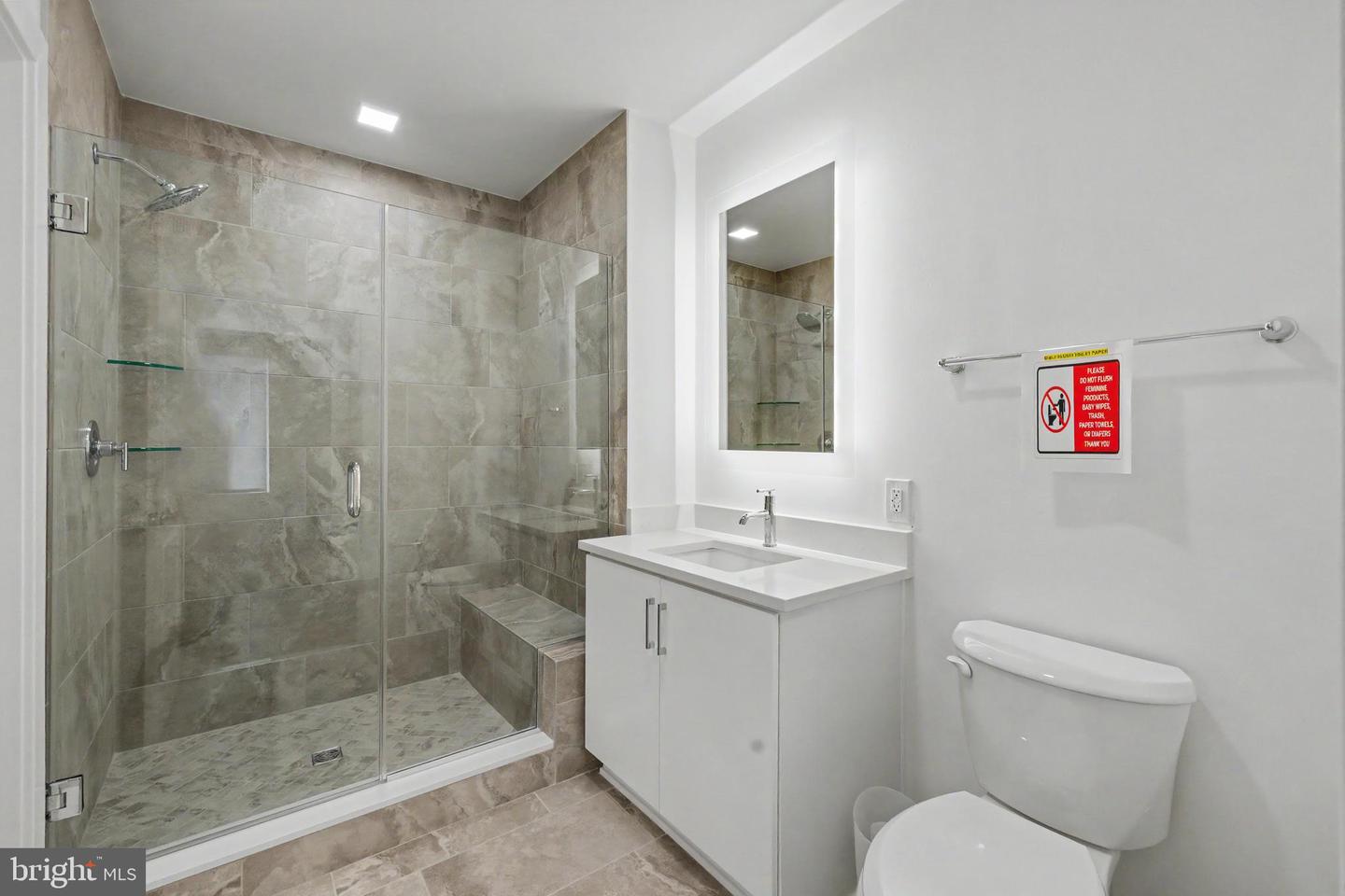 701 N Henry St #206 Property Photo 45