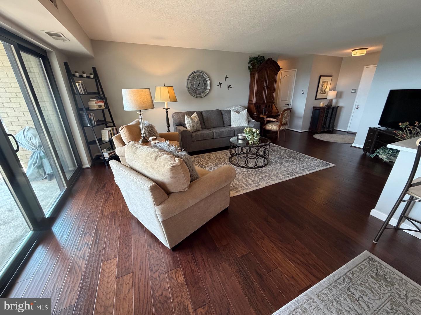 309 Yoakum Pkwy #1416 Property Photo 11
