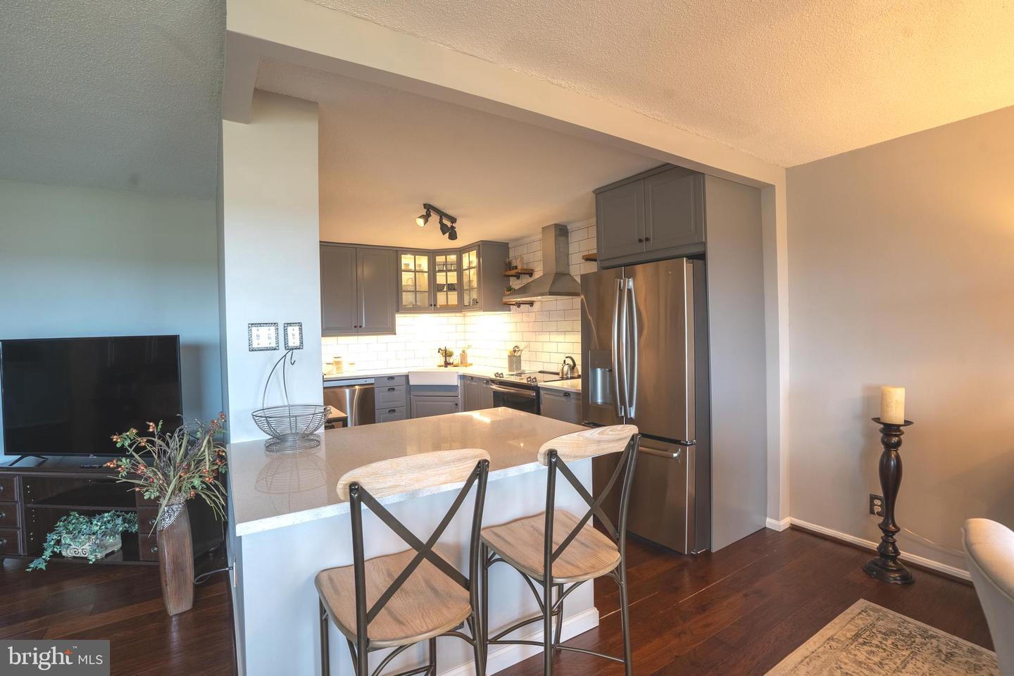 309 Yoakum Pkwy #1416 Property Photo 14