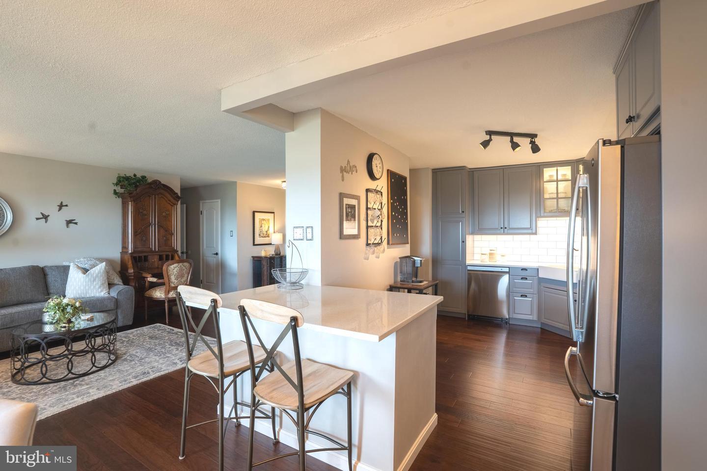309 Yoakum Pkwy #1416 Property Photo 15