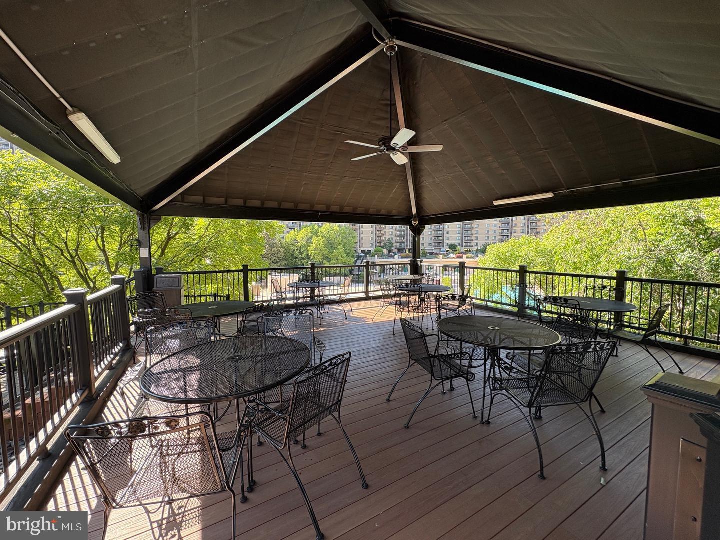 309 Yoakum Pkwy #1416 Property Photo 47