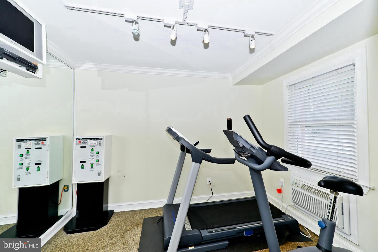 820-b S Washington St #227 Property Photo 13