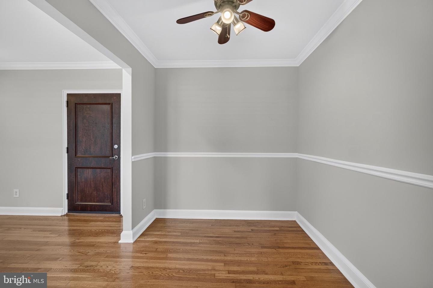 922 S Washington St #305 Property Photo 9