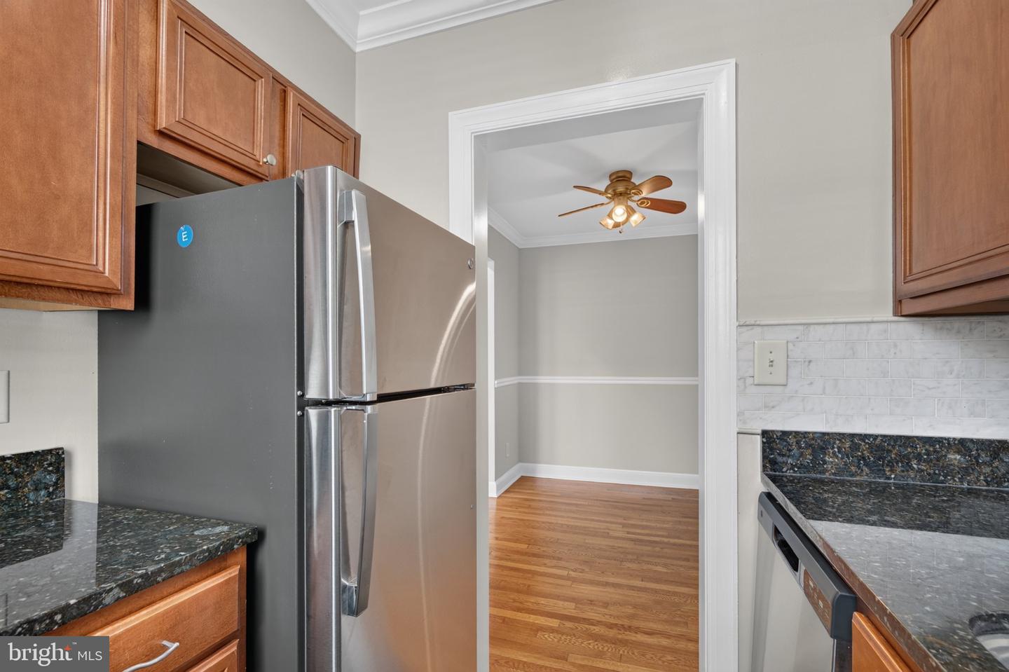 922 S Washington St #305 Property Photo 12