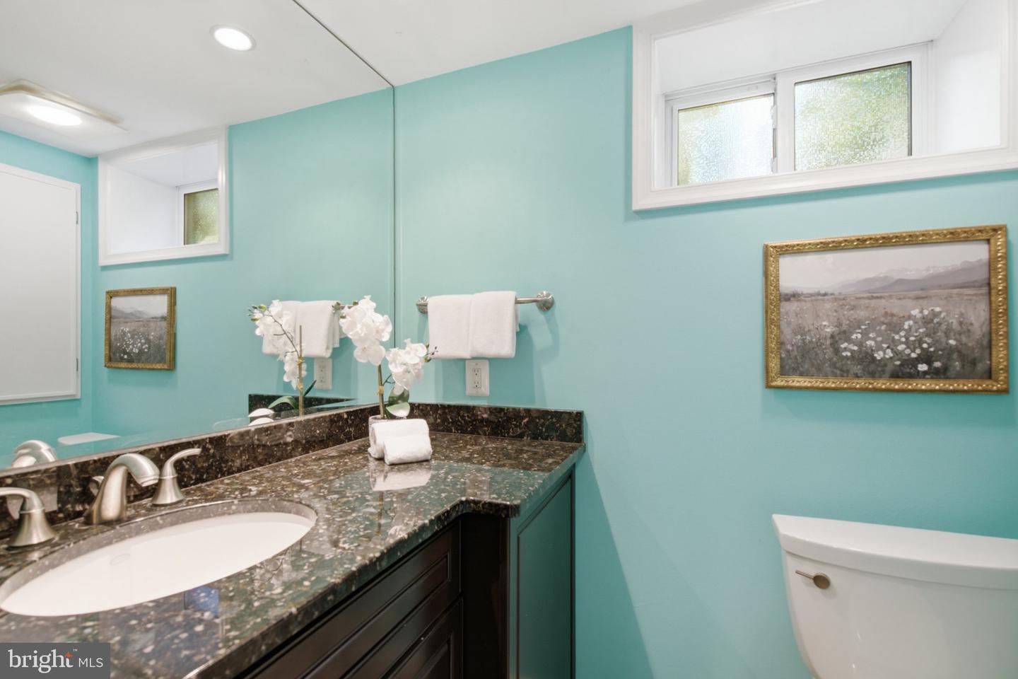 2312 Valley Dr Property Photo 23