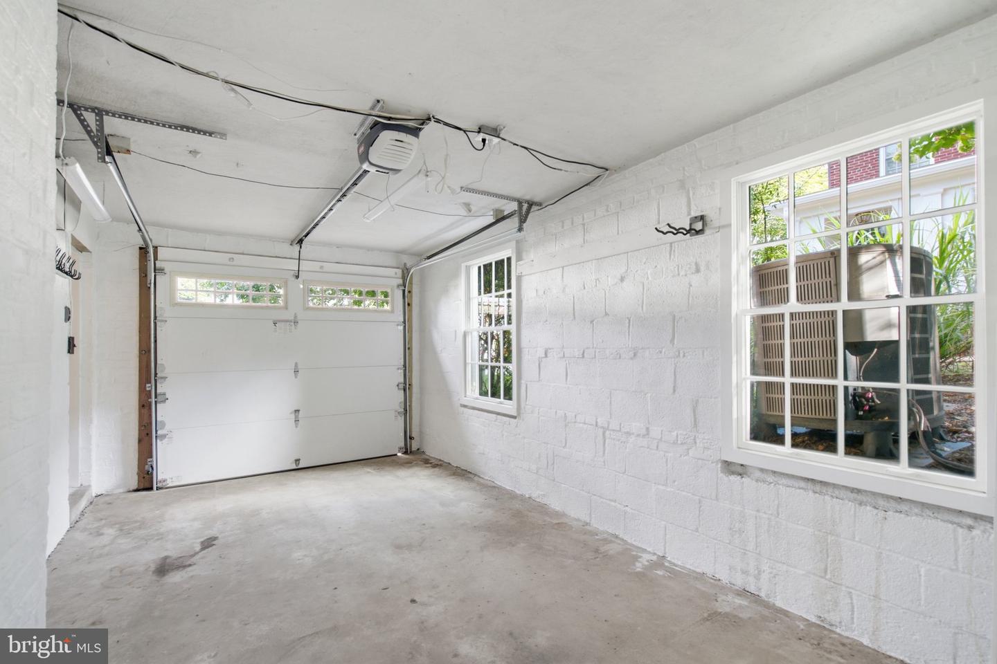 2312 Valley Dr Property Photo 25