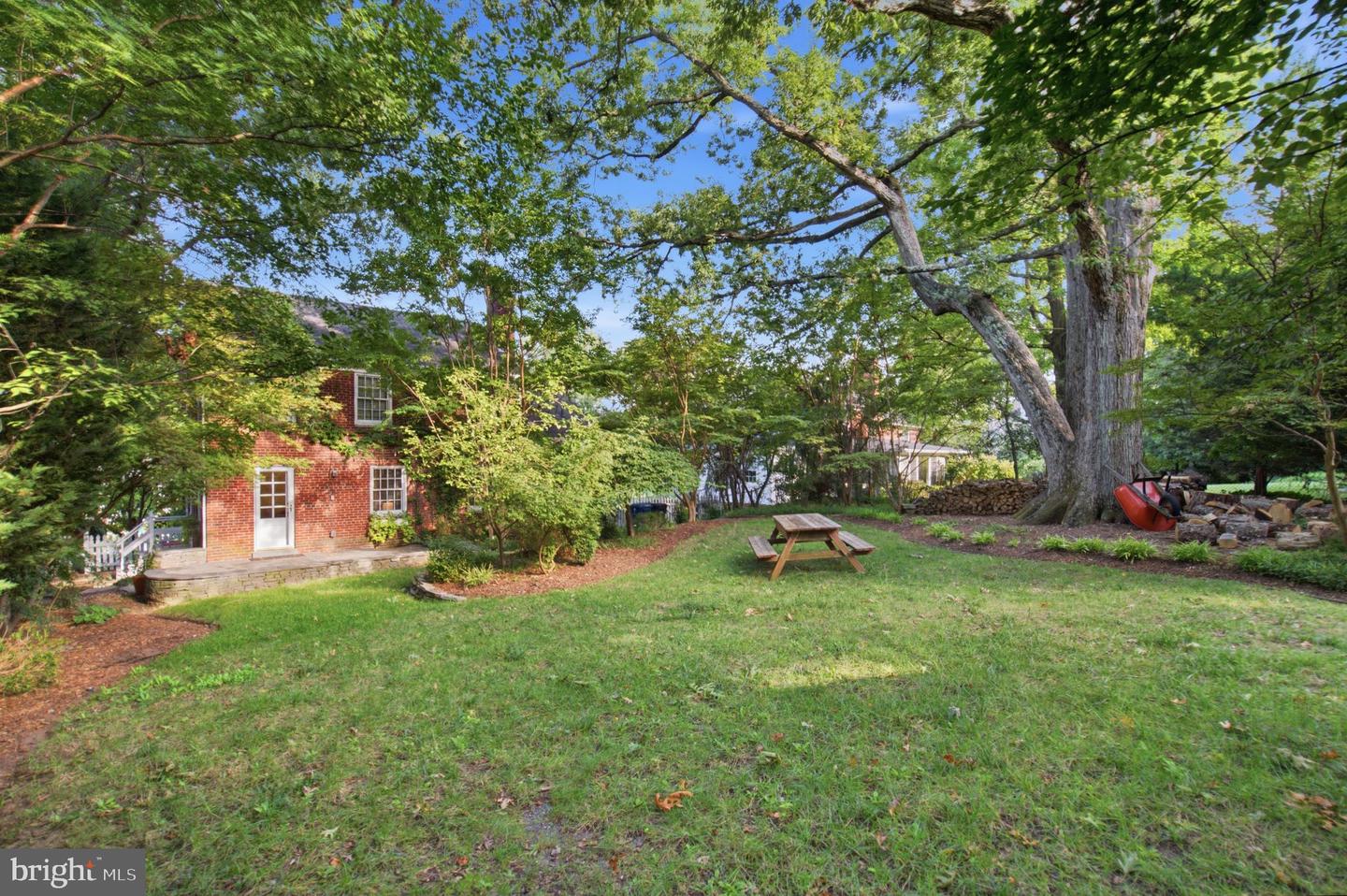2312 Valley Dr Property Photo 28