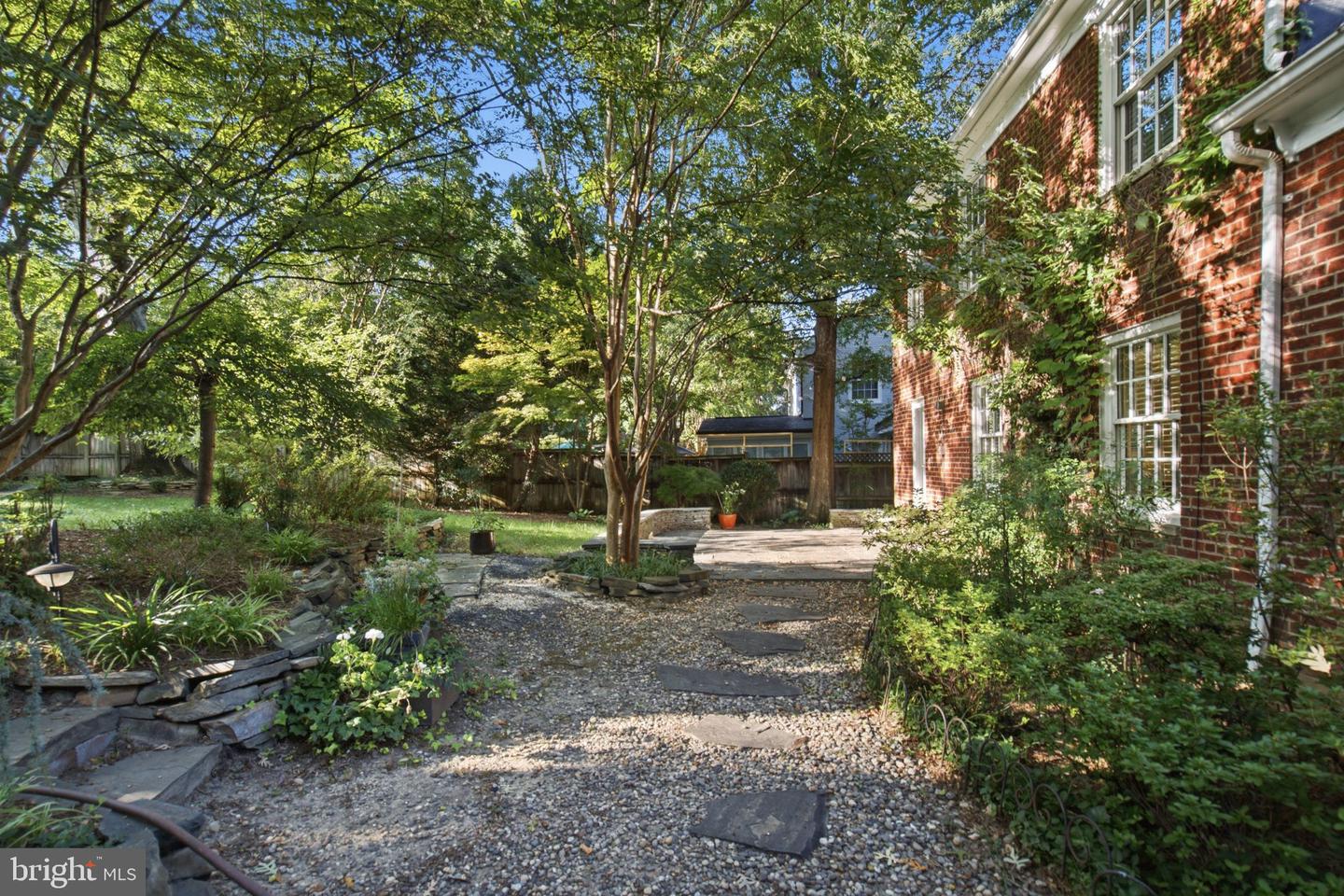 2312 Valley Dr Property Photo 30
