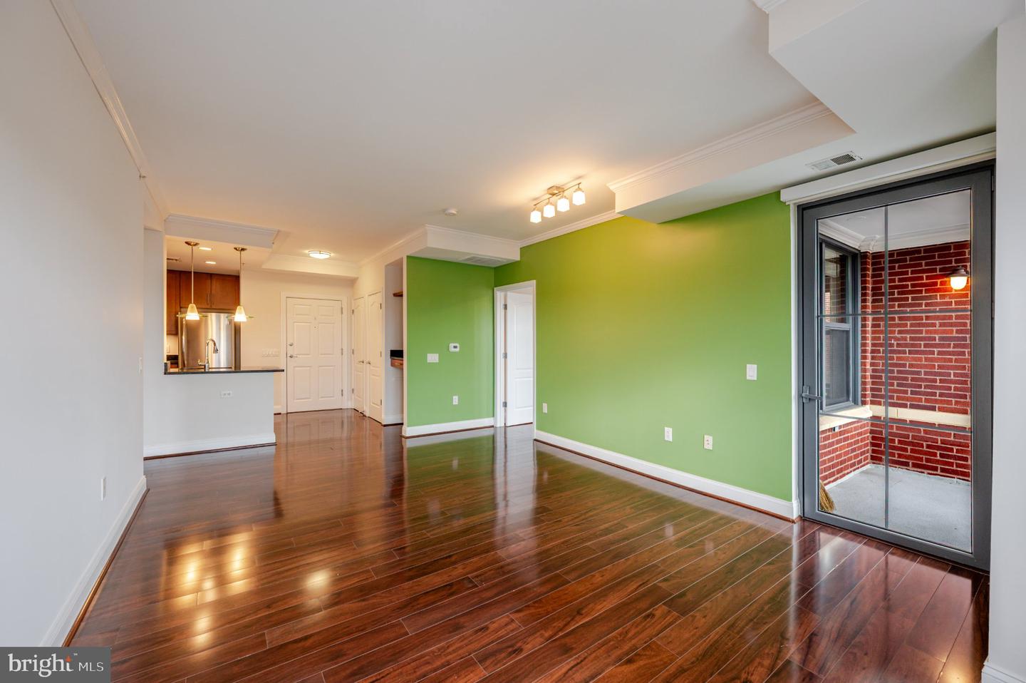 1111 Oronoco St #433 Property Photo 4