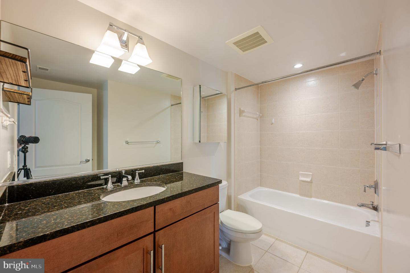 1111 Oronoco St #433 Property Photo 30