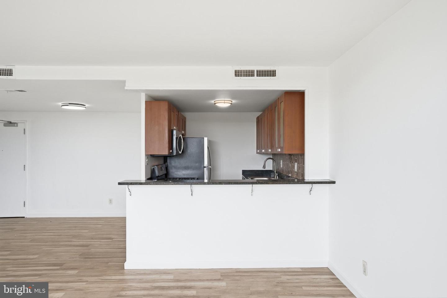 4600 Duke St #706 Property Photo 6
