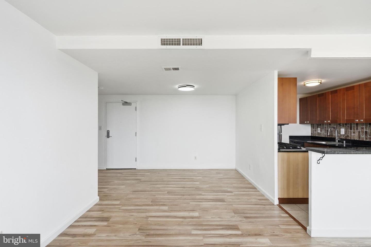 4600 Duke St #706 Property Photo 7