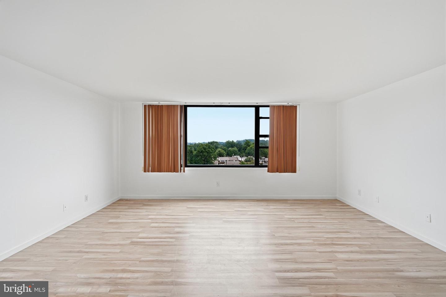4600 Duke St #706 Property Photo 11