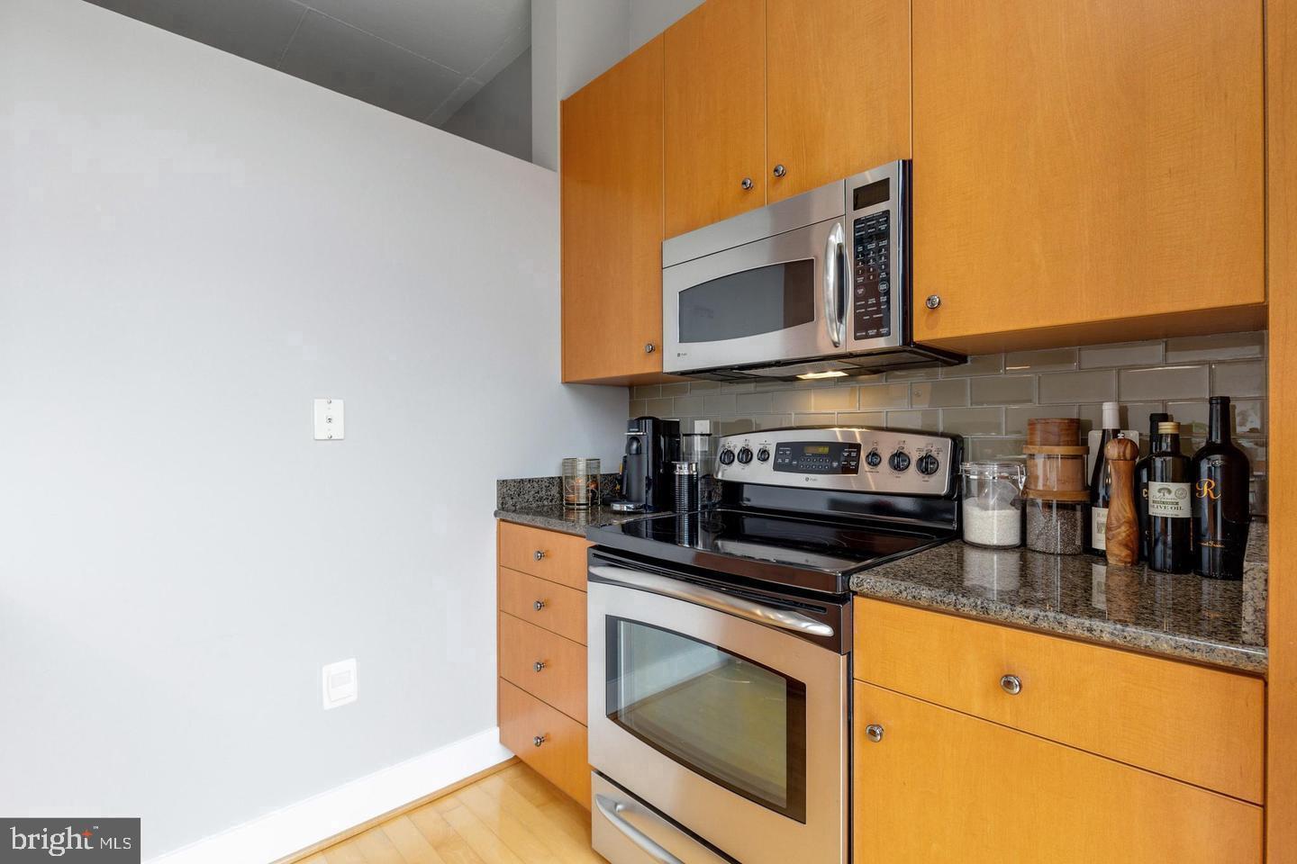 520 John Carlyle St #232 Property Photo 11