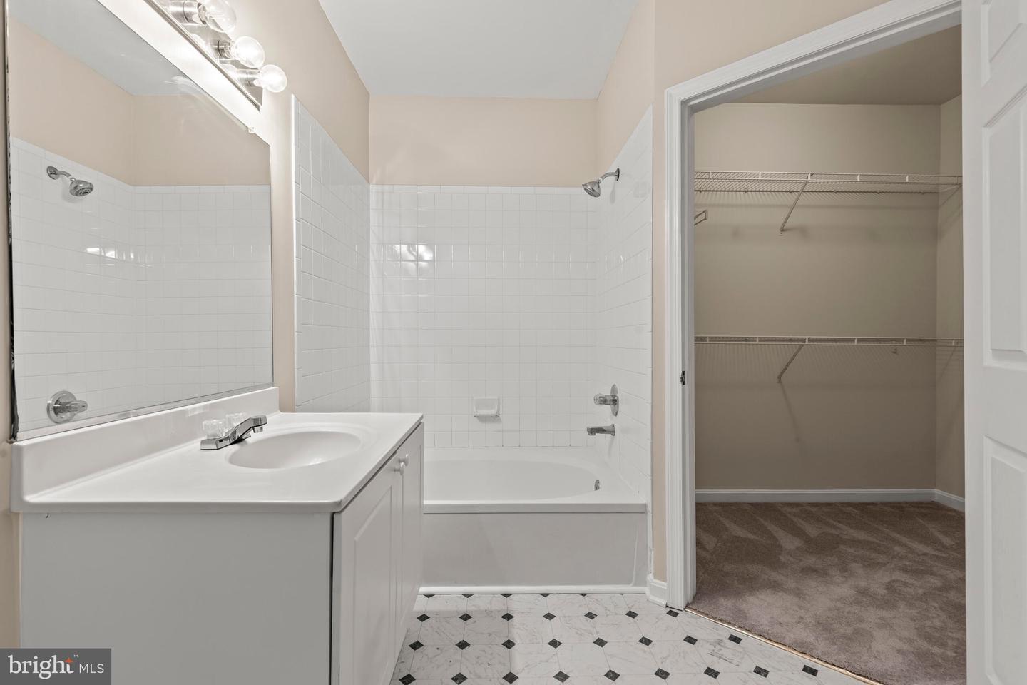4551 Strutfield Ln #4125 Property Photo 15