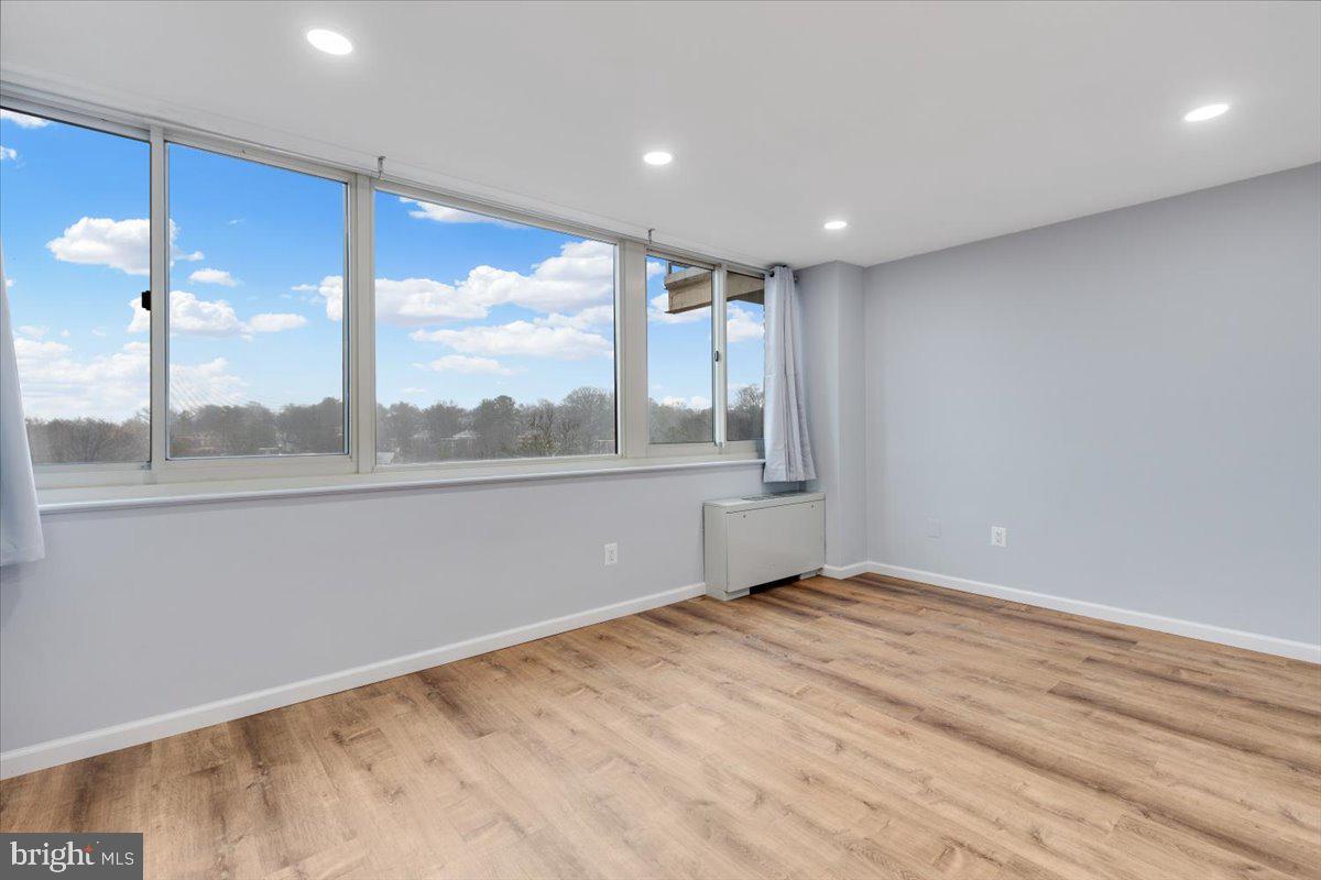 4520 King St #601 Property Photo 31