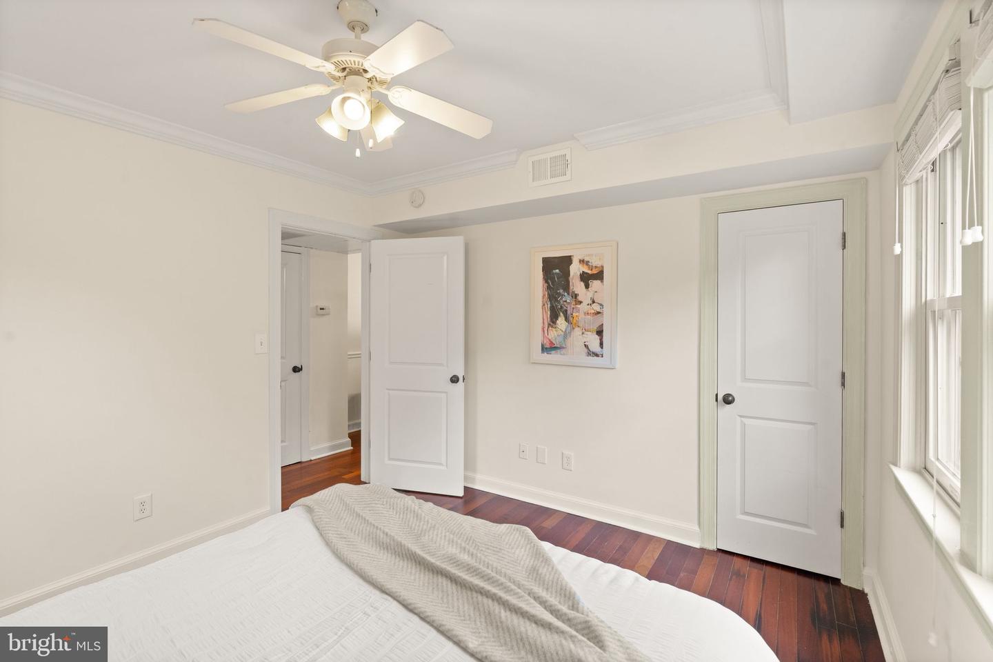 718 S Washington St #101 Property Photo 42
