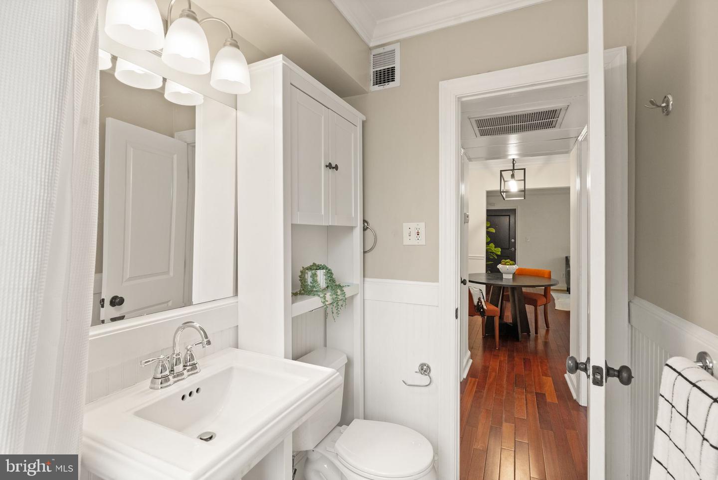 718 S Washington St #101 Property Photo 46