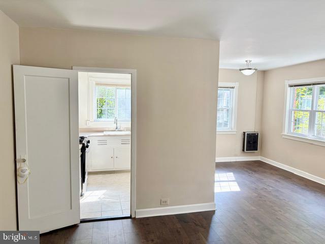 1244 Martha Custis Dr Property Photo 8