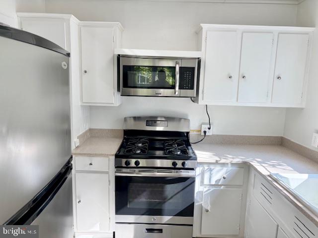 1244 Martha Custis Dr Property Photo 9