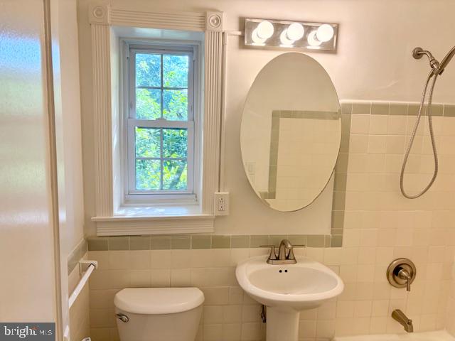 1244 Martha Custis Dr Property Photo 16