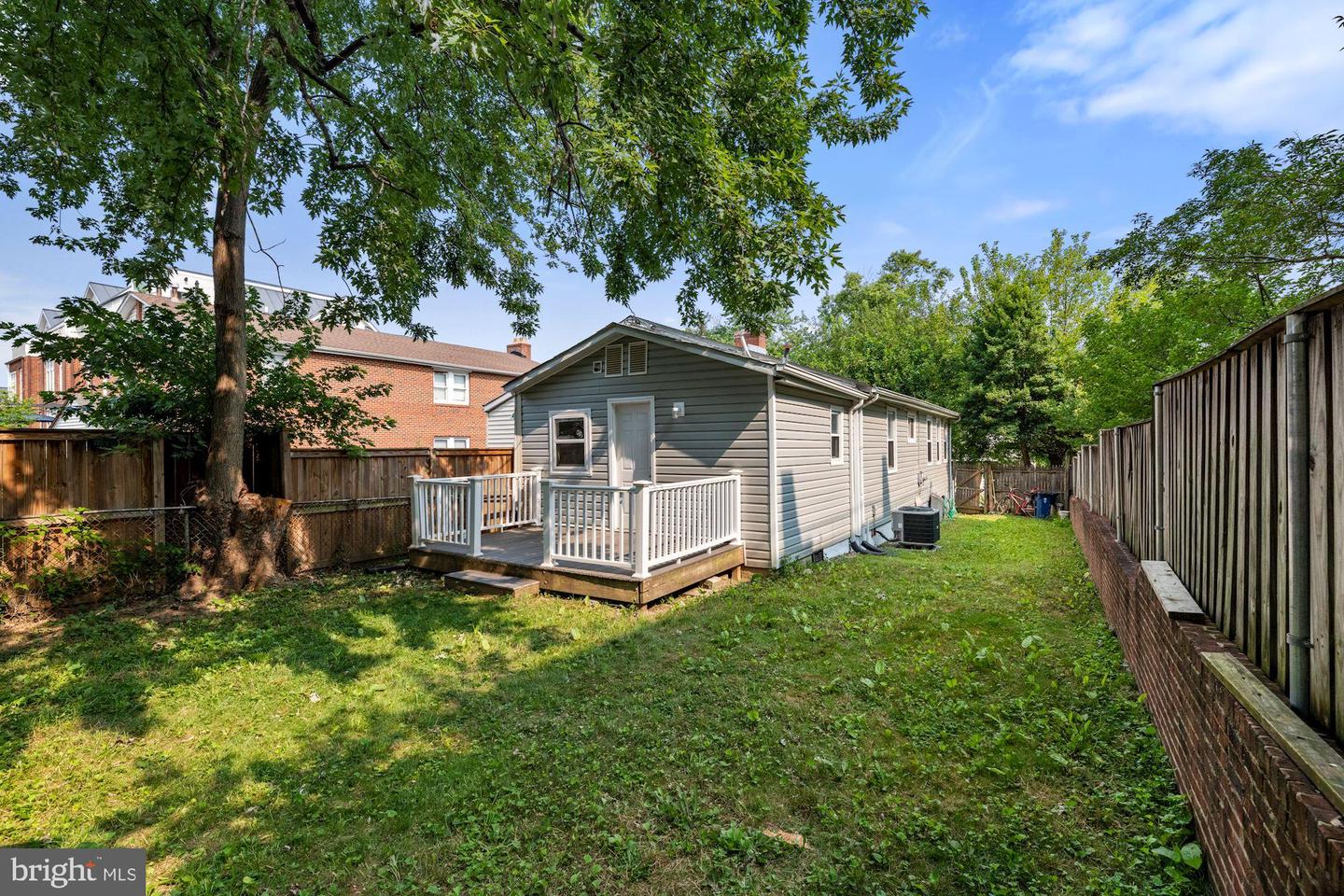 109 E Reed Ave #1/2 Property Photo 1