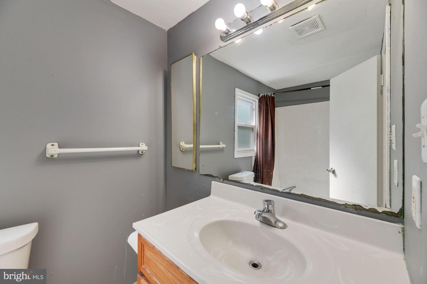 109 E Reed Ave #1/2 Property Photo 10