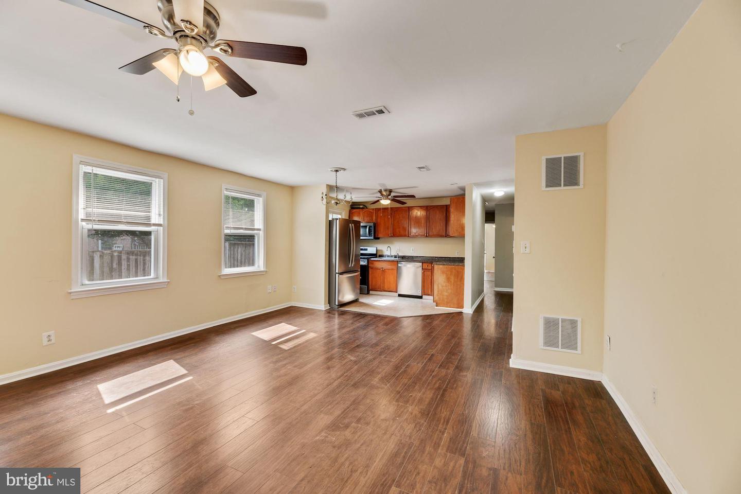 109 E Reed Ave #1/2 Property Photo 12