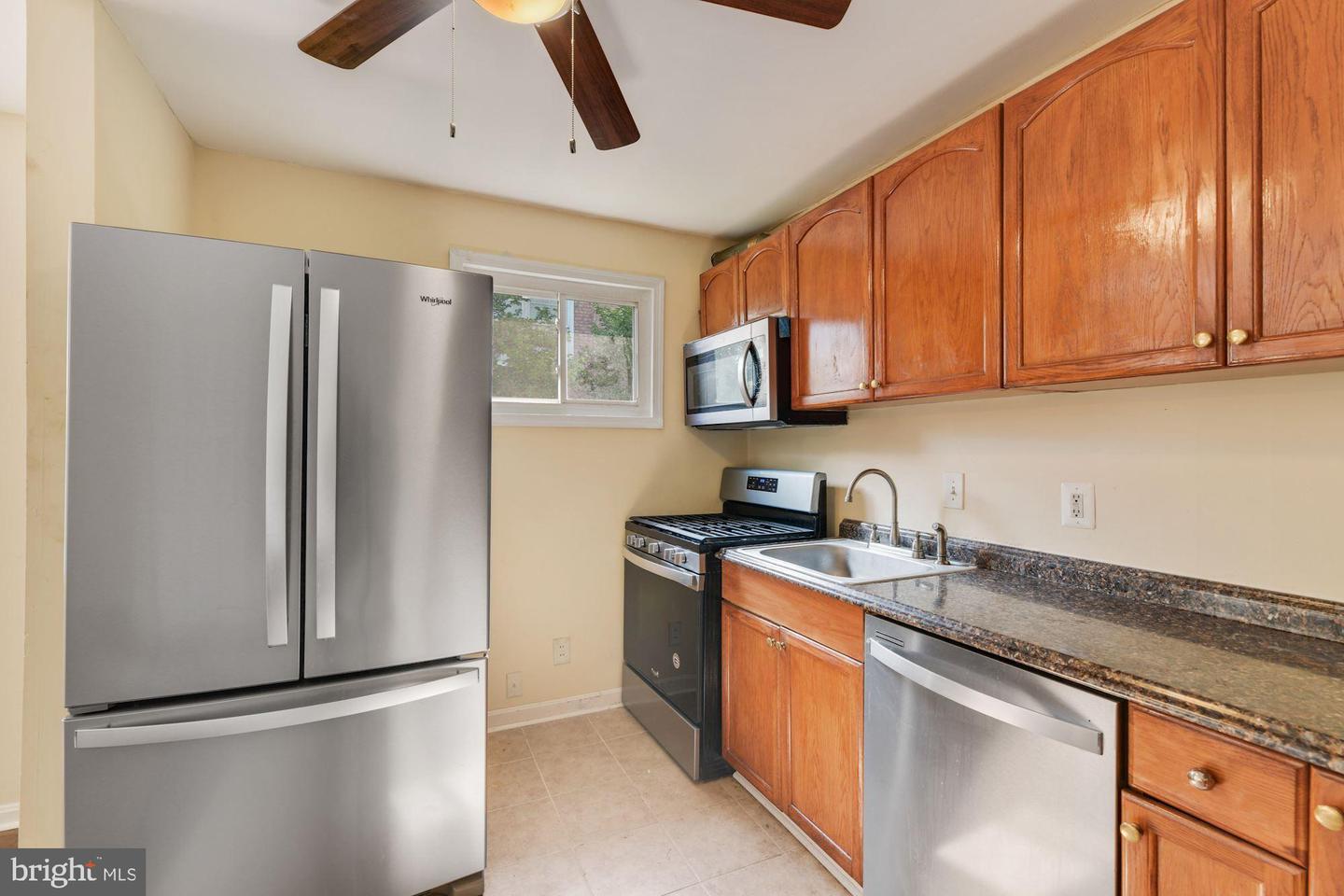 109 E Reed Ave #1/2 Property Photo 17