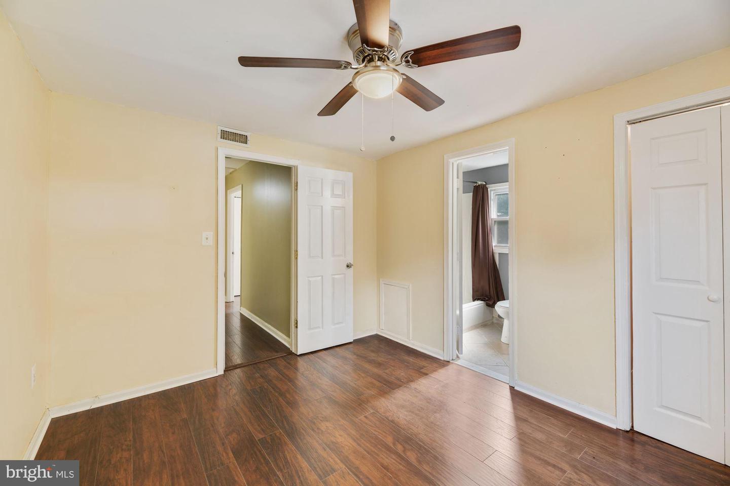 109 E Reed Ave #1/2 Property Photo 20