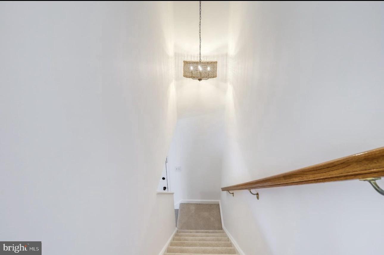 5934 Mayflower Ct Property Photo 10